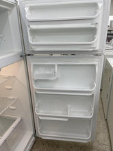 Load image into Gallery viewer, Kenmore Refrigerator - 1069
