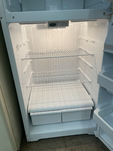 Hotpoint Refrigerator - 3218