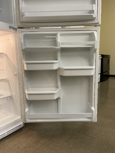 Whirlpool Refrigerator - 2885