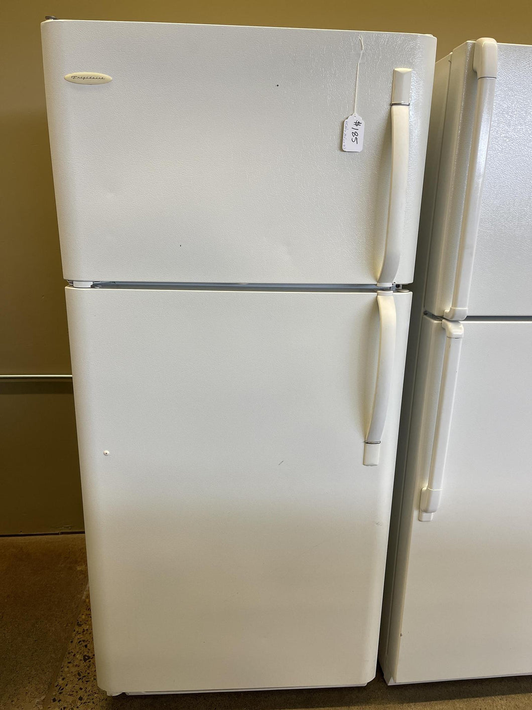 Frigidaire Refrigerator - 6125