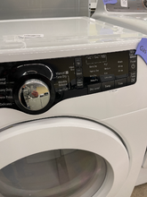Load image into Gallery viewer, Samsung Gas Dryer - 3139
