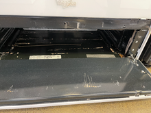 Load image into Gallery viewer, Whirlpool Gas Stove - 3671
