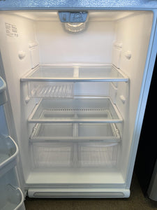 Frigidaire Refrigerator - 5749