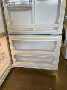 Whirlpool Freezer on the Bottom Refrigerator - 3483