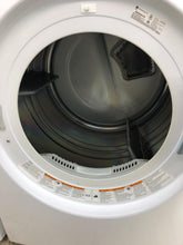 Load image into Gallery viewer, LG Front Load Washer and Gas Dryer Set - 3289-0750
