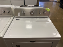 Load image into Gallery viewer, Maytag Washer and Electric Dryer Set - 2618 - 2619
