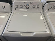 Load image into Gallery viewer, GE Washer and Electric Dryer Set - 1382 - 6805
