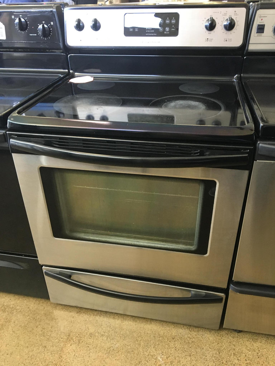 Whirlpool Stainless Electric Stove - 7302