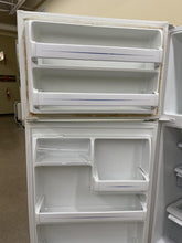 Load image into Gallery viewer, GE Refrigerator - 8452
