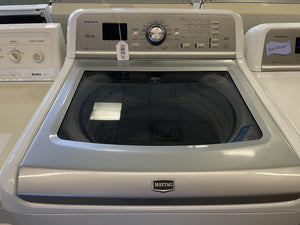 Maytag Bravo Washer and Gas Dryer Set - 8707 - 7717