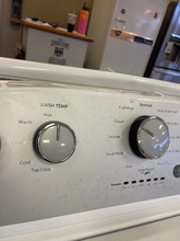 Load image into Gallery viewer, Whirlpool Washer and Gas Dryer Set - 3373 - 3384
