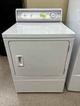 Load image into Gallery viewer, Speed Queen Electric Dryer - 9918
