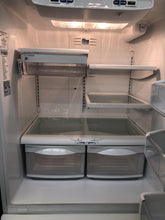 Load image into Gallery viewer, GE Refrigerator with Bottom Freezer 1606
