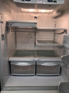 GE Refrigerator with Bottom Freezer 1606
