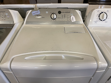 Load image into Gallery viewer, Whirlpool Washer and Gas Dryer Set - 3088 - 1769
