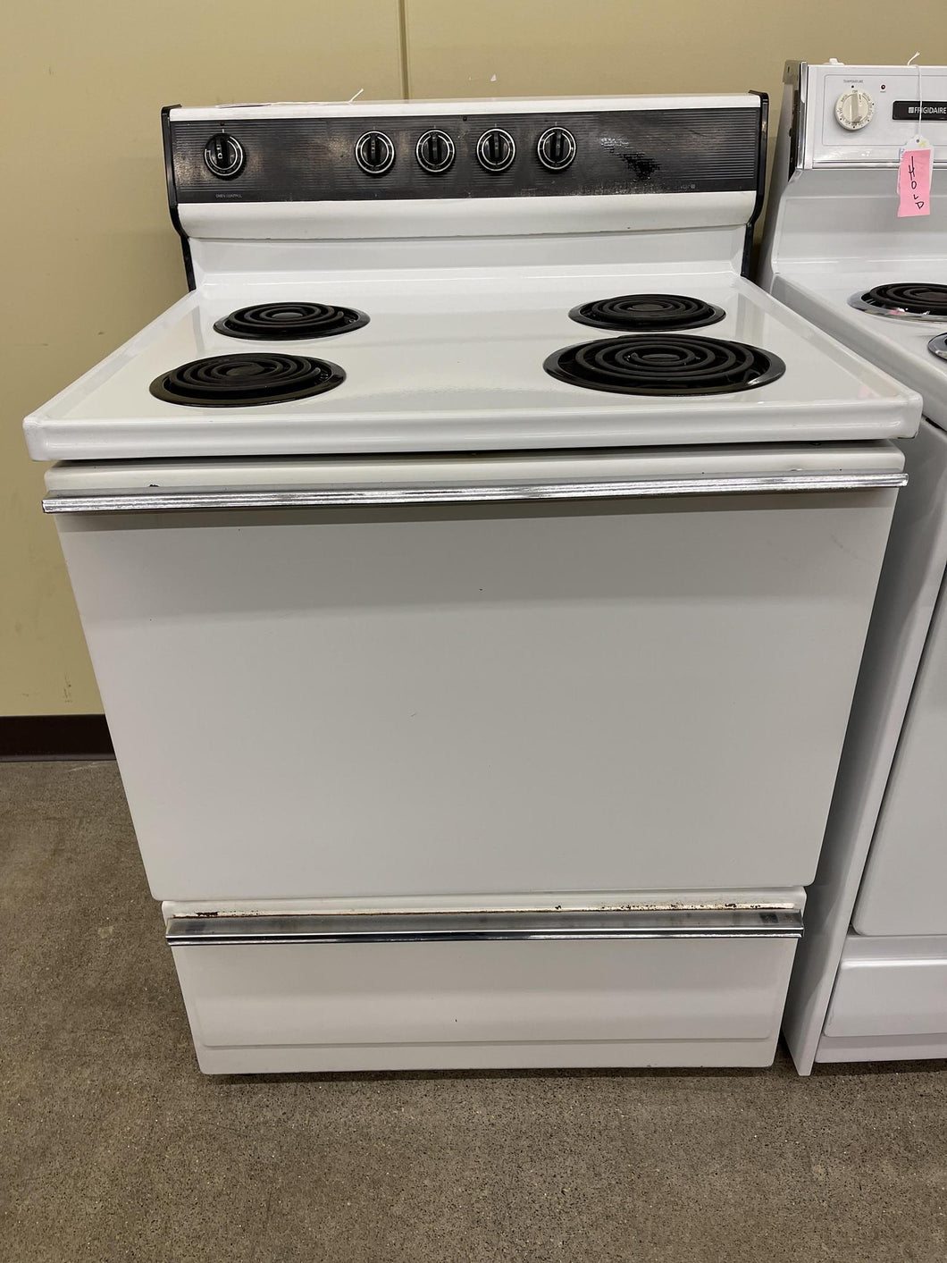 Kenmore Electric Coil Stove - 7221