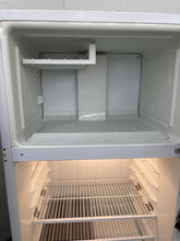 Load image into Gallery viewer, RCA Refrigerator - 5943

