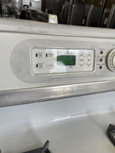 Load image into Gallery viewer, GE Gas Stove - 0462
