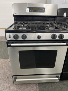 GE Stainless Gas Stove - 9670