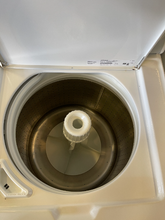 Load image into Gallery viewer, Speed Queen Washer and Gas Dryer Set - 1915 - 1916
