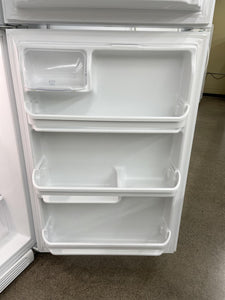 Kenmore Refrigerator - 4548