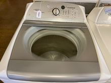 Load image into Gallery viewer, Whirlpool Washer and Gas Dryer Set - 3088 - 1769
