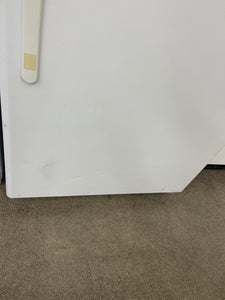 GE White Refrigerator - 5782