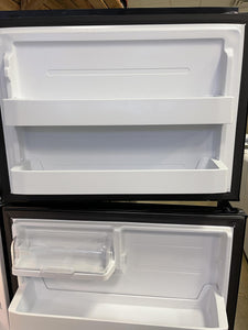 GE Black Refrigerator - 3329