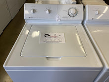 Load image into Gallery viewer, Maytag Washer and Gas Dryer Set - 2525 - 2209
