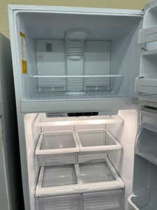 GE White Refrigerator - 7109