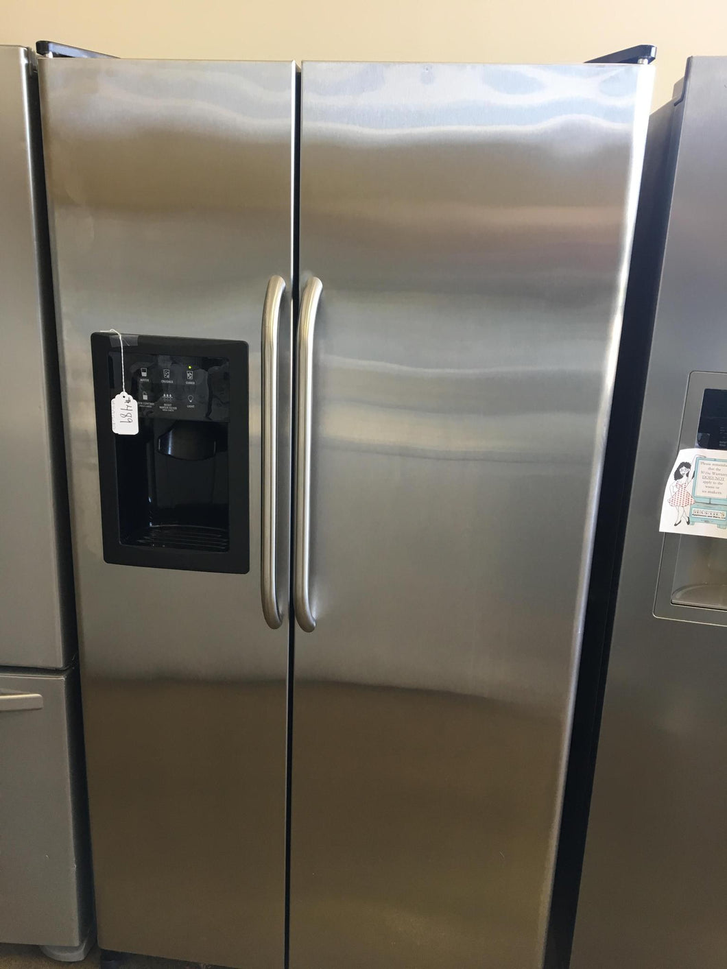 GE Refrigerator - 0726