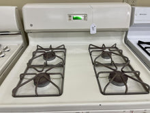 Load image into Gallery viewer, GE Gas Stove - 1162
