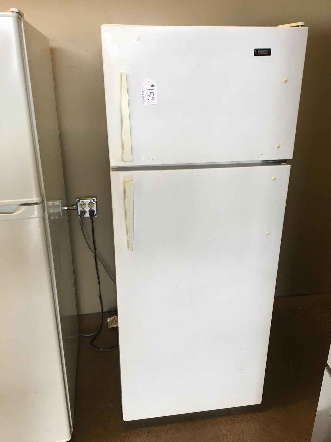 Roper Refrigerator - 6147