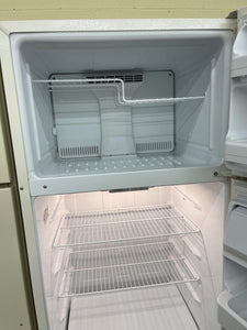 Hotpoint Bisque Refrigerator - 2007