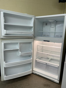 GE Refrigerator - 9502