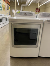 Load image into Gallery viewer, Kenmore Washers and Electric Dryer Set - 8242 - 8616
