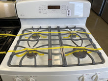 Load image into Gallery viewer, GE Gas Stove - 0494
