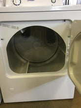 Load image into Gallery viewer, Amana Washer and Gas Dryer - 4705/4403
