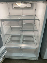 Load image into Gallery viewer, GE Refrigerator - 3132
