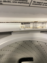 Load image into Gallery viewer, Kenmore Washer- 3393

