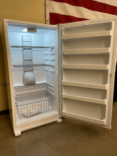 Load image into Gallery viewer, Whirlpool 19.65 cu ft Upright Freezer - 2286
