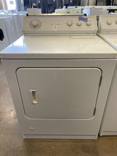 Load image into Gallery viewer, Whirlpool Washer and Gas Dryer Set - 2161-1262

