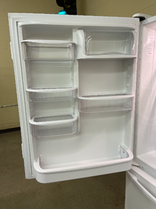 Amana Bottom Freezer Refrigerator - 1013
