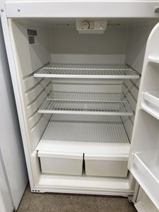 Kirkland Refrigerator - 8081