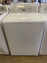 Load image into Gallery viewer, Kenmore Washer - 2516
