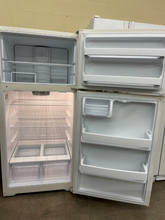 Load image into Gallery viewer, Hotpoint Refrigerator - 1887
