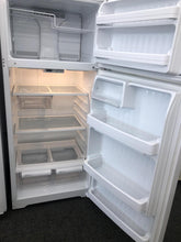 Load image into Gallery viewer, GE Refrigerator - 9246
