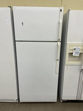 Load image into Gallery viewer, Hotpoint Refrigerator - 1577
