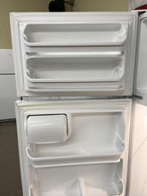 Load image into Gallery viewer, Frigidaire Refrigerator - 4123
