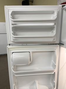 Frigidaire Refrigerator - 4123